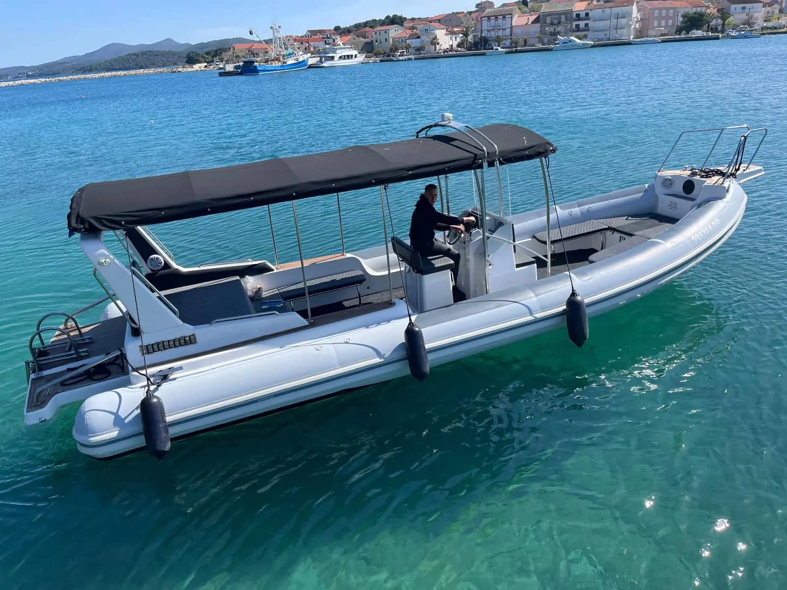 Badebucht bei einer privaten Bootstour ab Zadar
